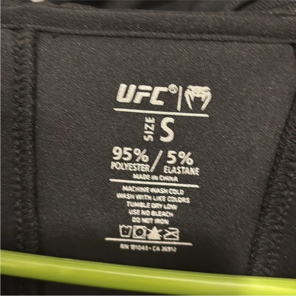 Women's Black UFC Fight Night Venum Walk Out 2.0 Hoodie jacket S - Picture 9 of 16